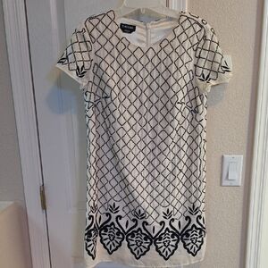 bebe White & Black 3D Beaded Embroidered Shift Dress XS